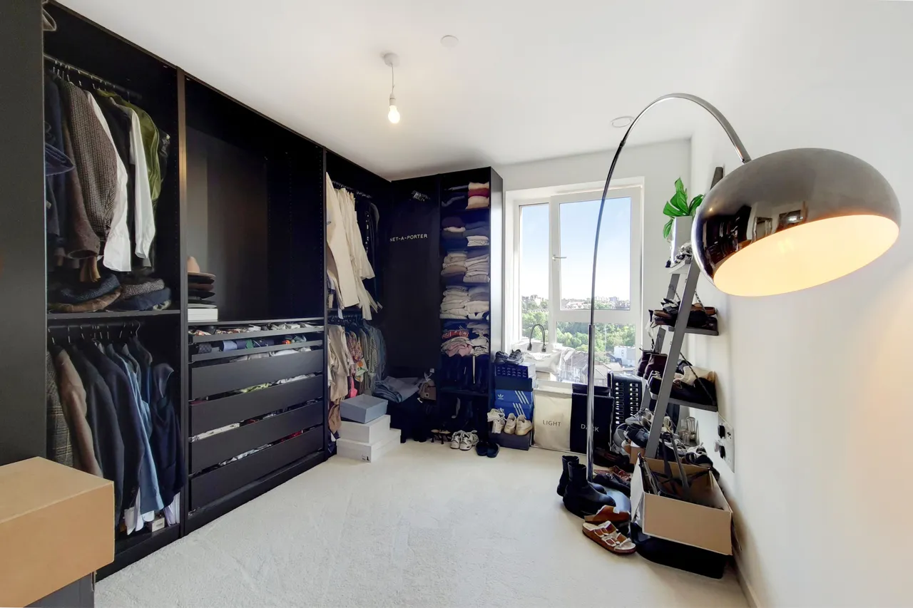 Flat 63, Woodlark Apartments, 1 Damsel Walk, London, photo 4