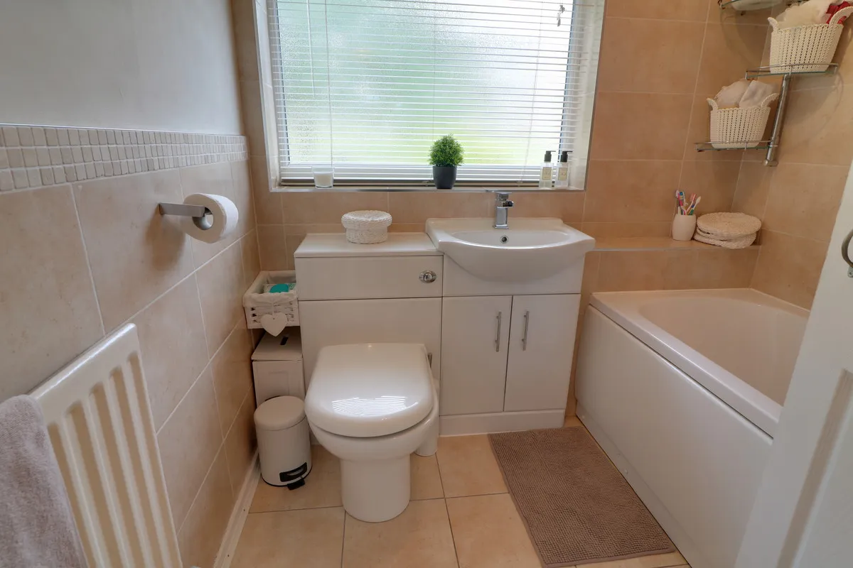 Crab Lane, Cannock, photo 10