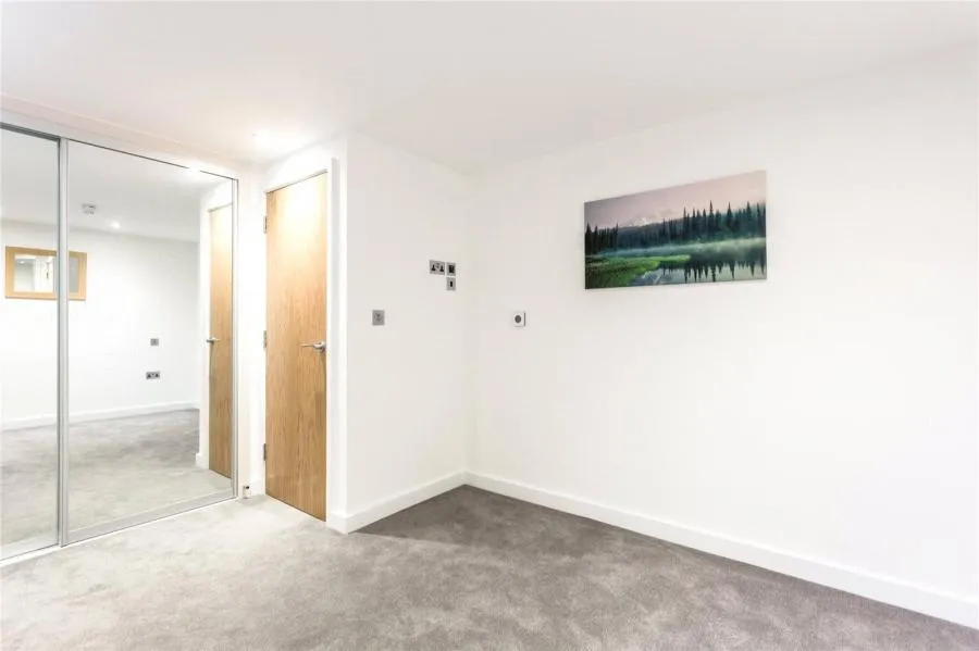 St. Leonards Road, Windsor, SL4, photo 8