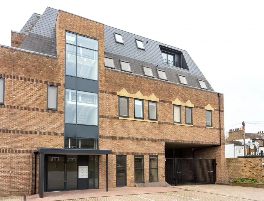 St. Leonards Road, Windsor, SL4, photo 12