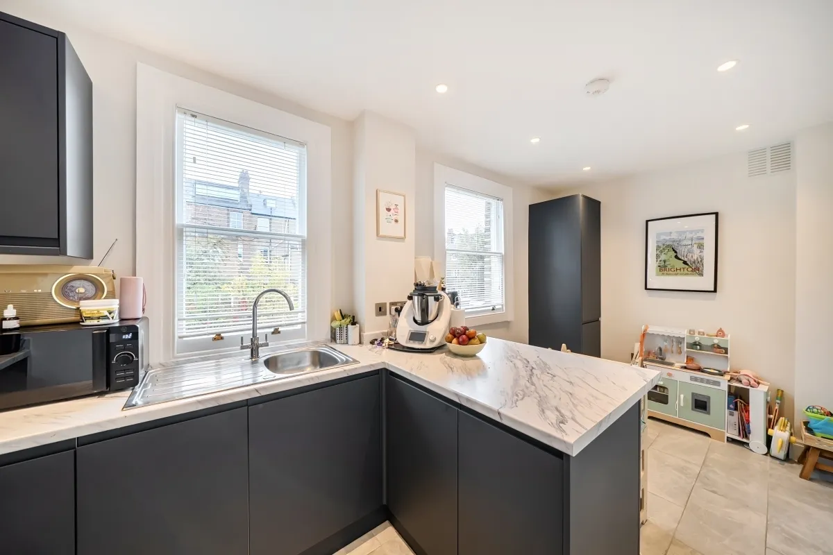 Kingsgate Road, London, NW6, photo 5