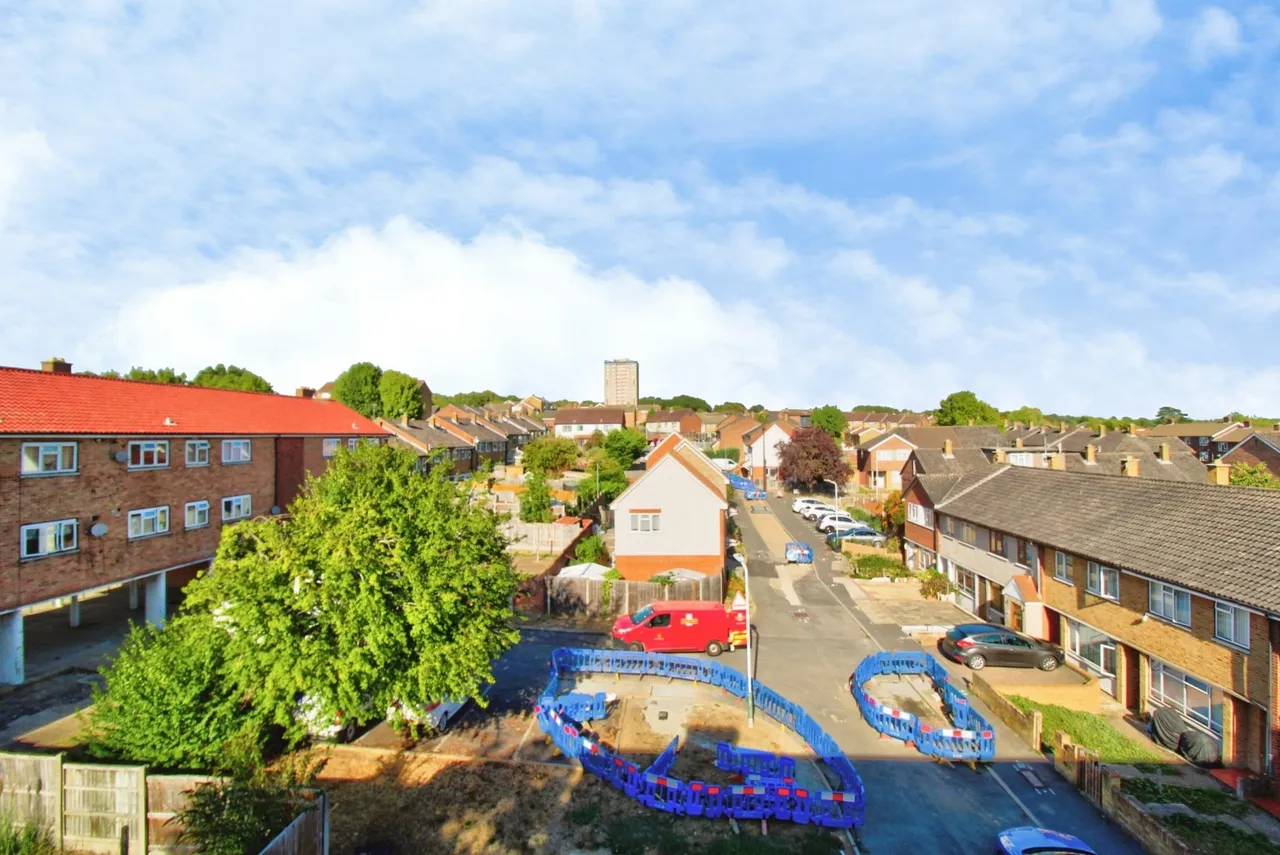 Hendon Gardens, Romford, RM5, photo 12