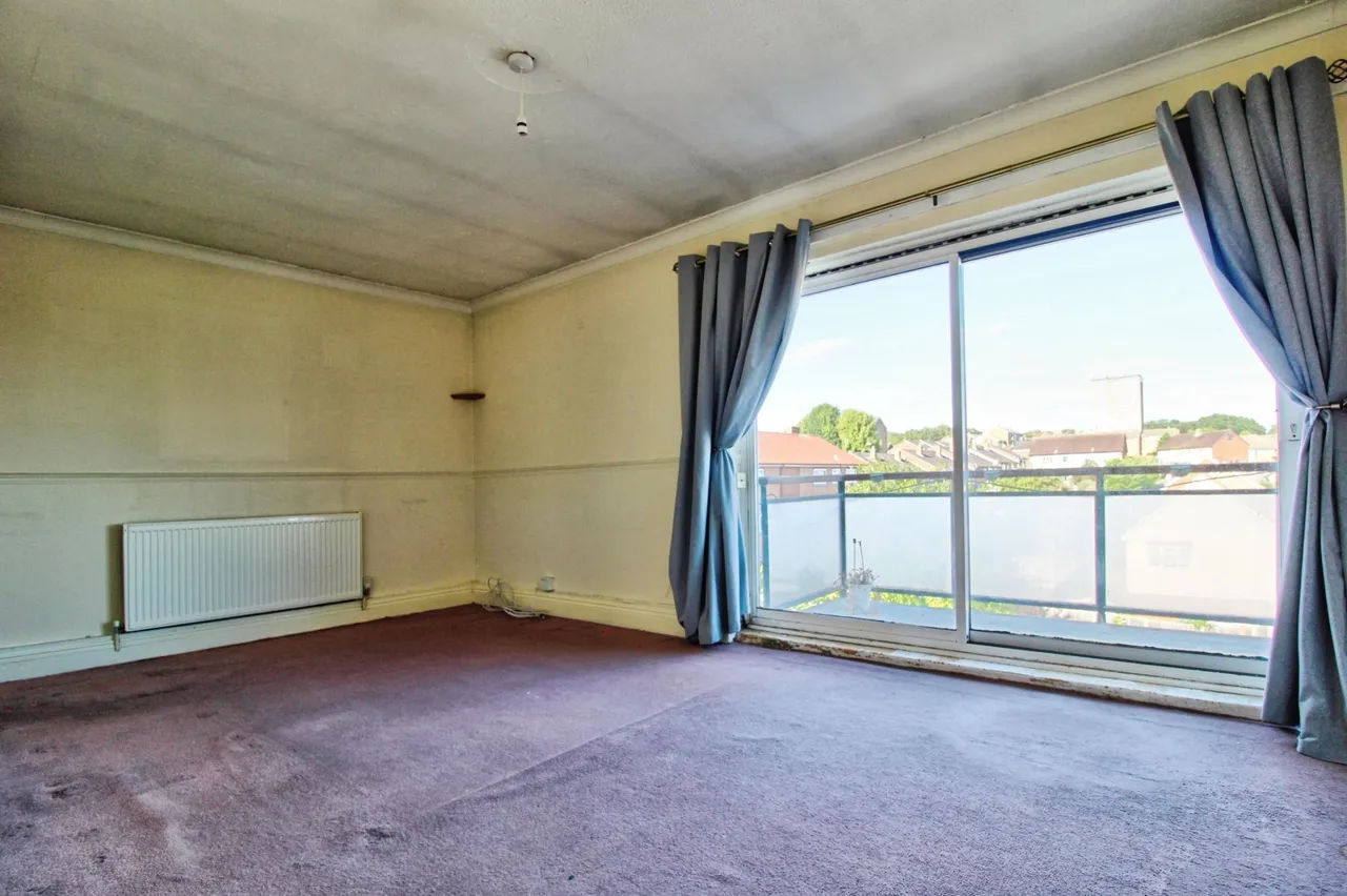 Hendon Gardens, Romford, RM5, photo 5