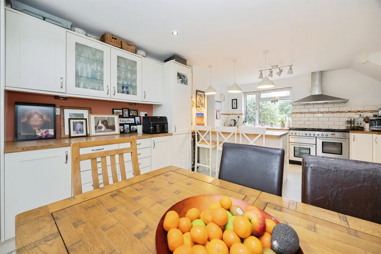 Singleton Road, Great Chart, TN23, photo 28