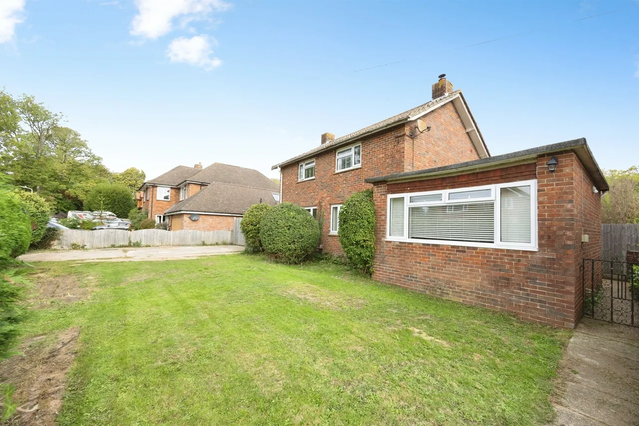 Singleton Road, Great Chart, TN23, photo 3