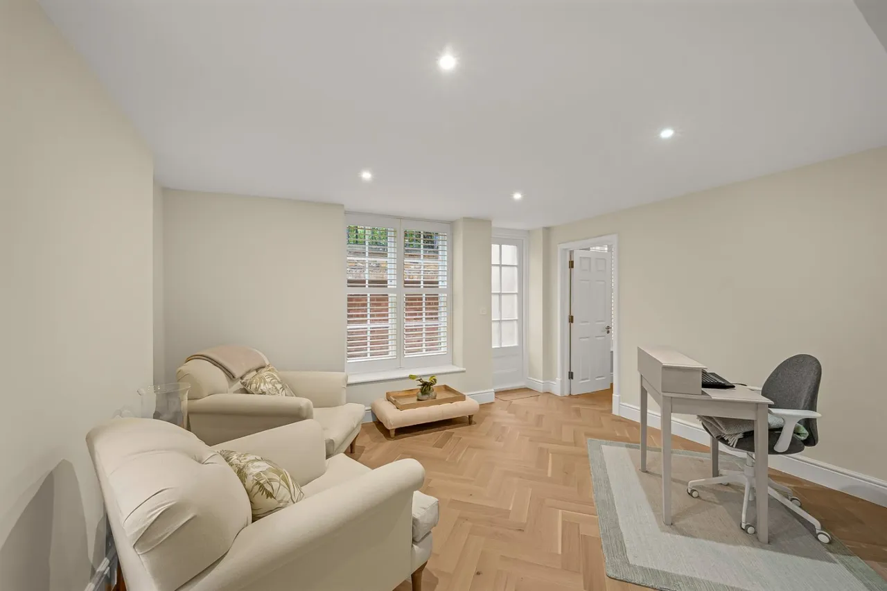 Prince of Wales Road, London, NW5, photo 10