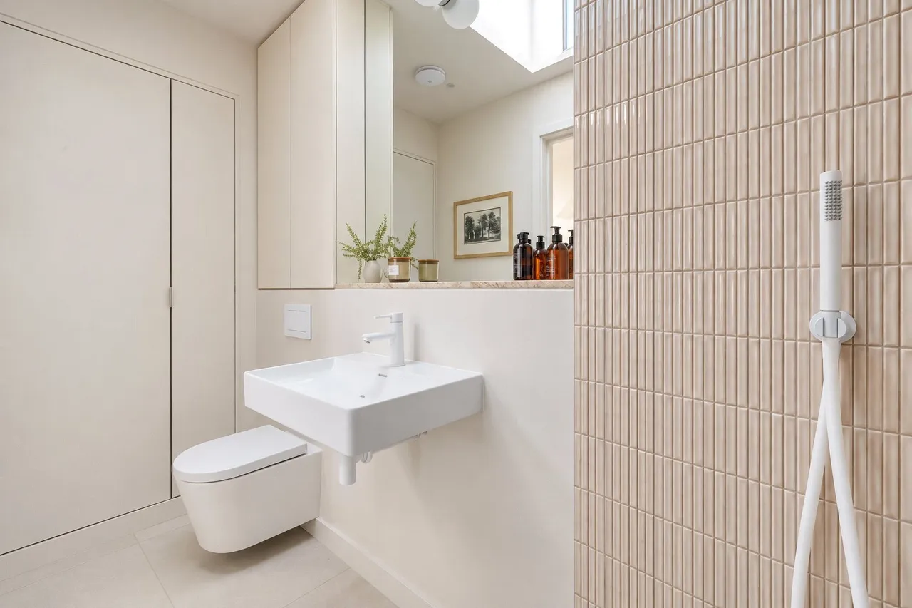 Northcote Road, London, SW11, photo 7