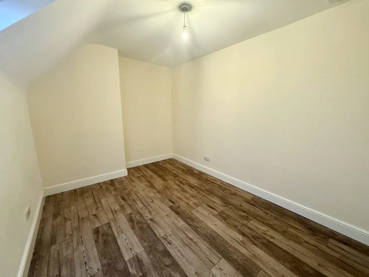 Meadowhead, Sheffield, S8, photo 12