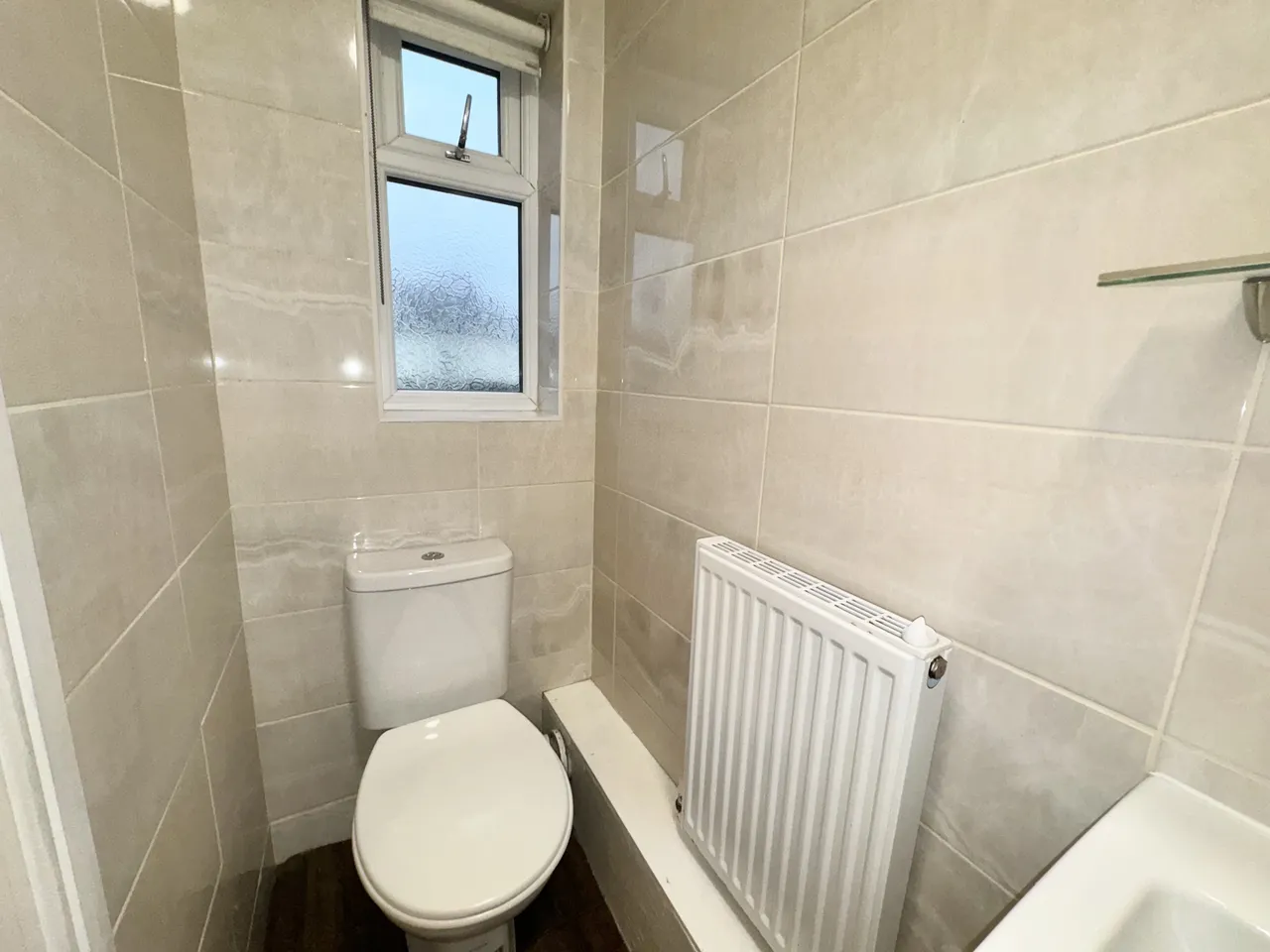 Meadowhead, Sheffield, S8, photo 17