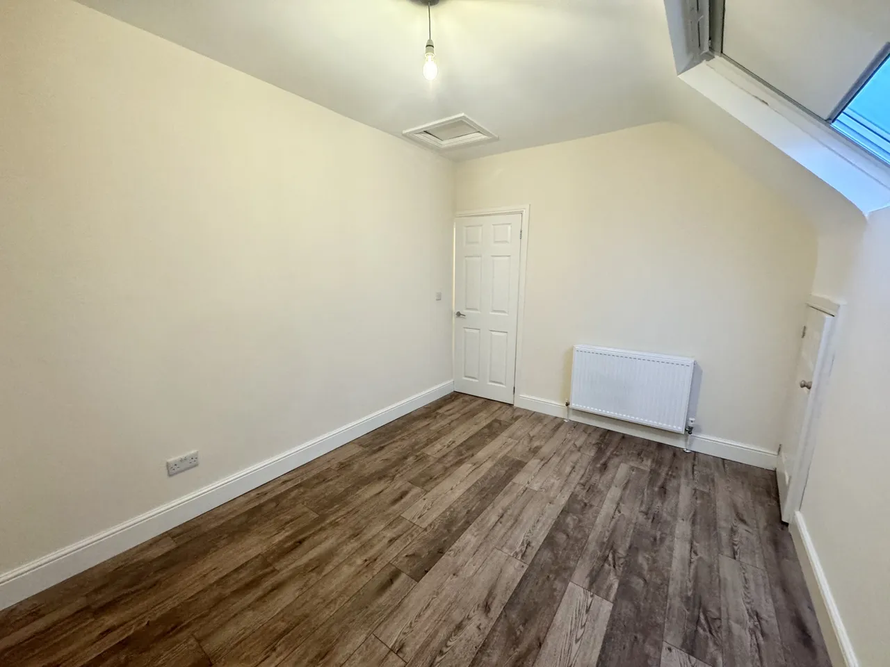 Meadowhead, Sheffield, S8, photo 13