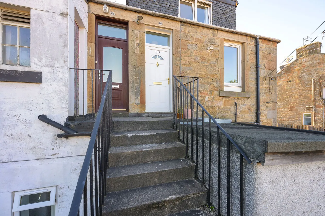 West Main Street, Broxburn, photo 9