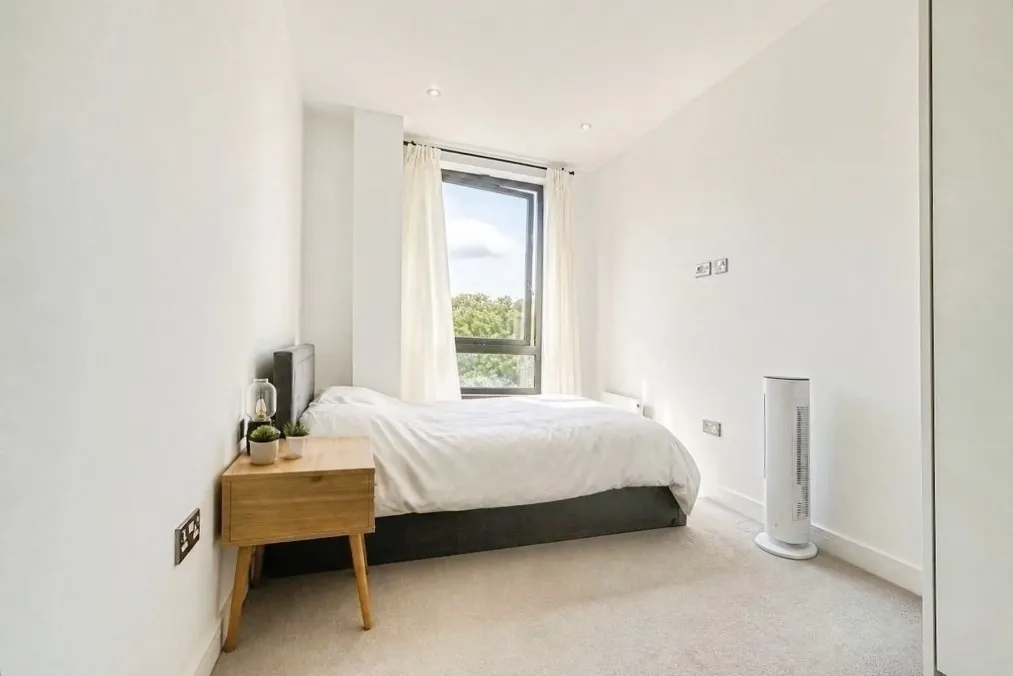 The Ring, Bracknell, Berkshire, RG12 1GQ, photo 6