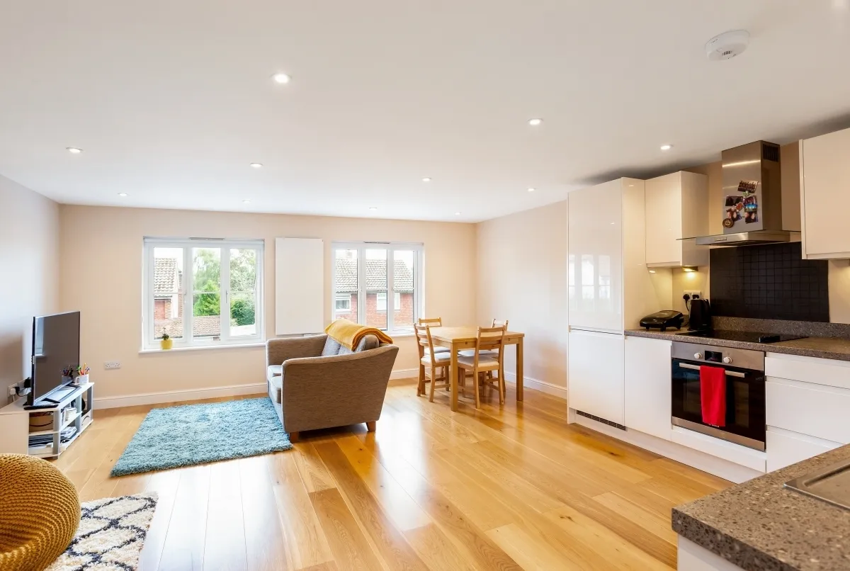 2 bed flat to rent, Church Street, Rudgwick, RH12