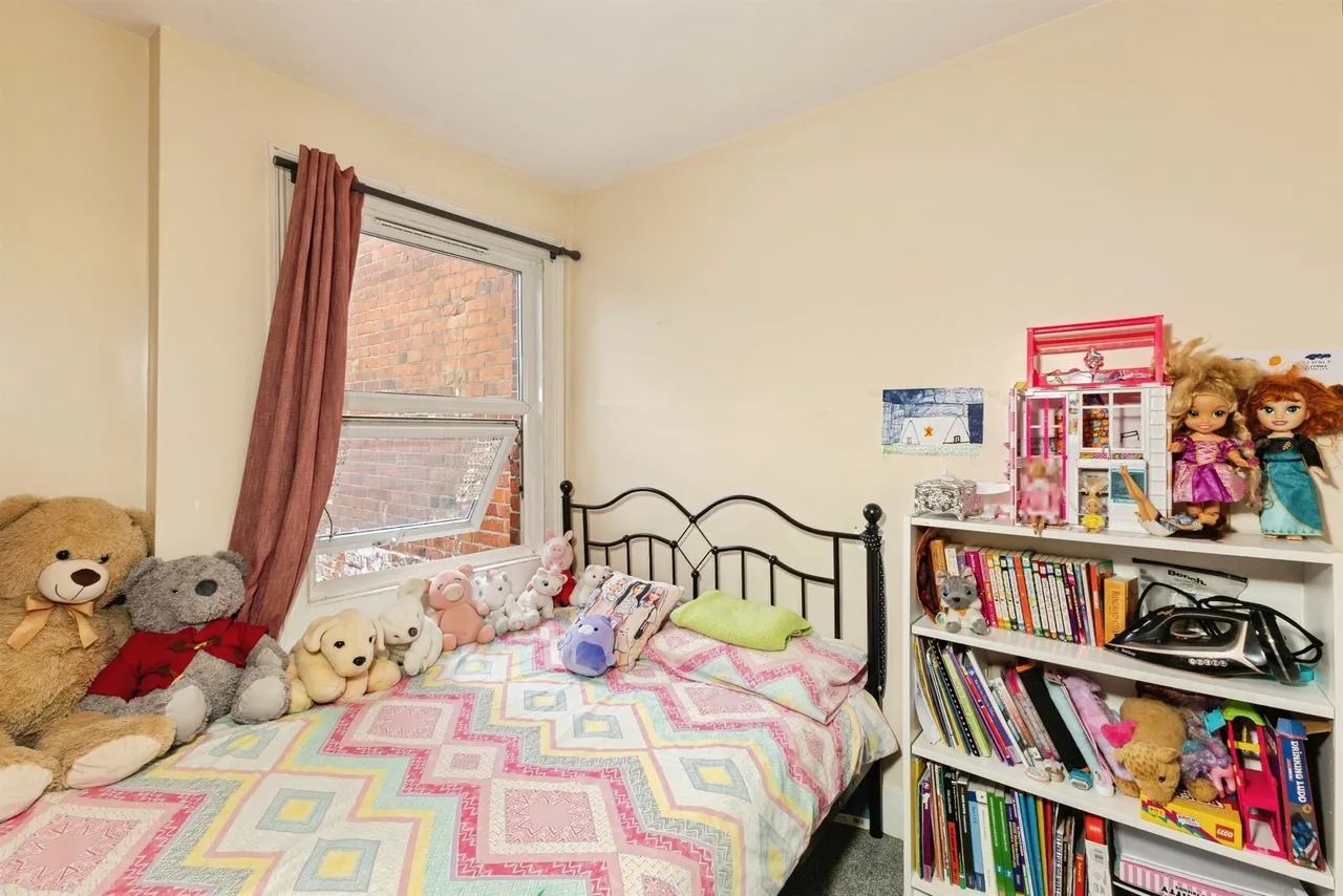 Brighton Road, Reading, RG6, photo 13