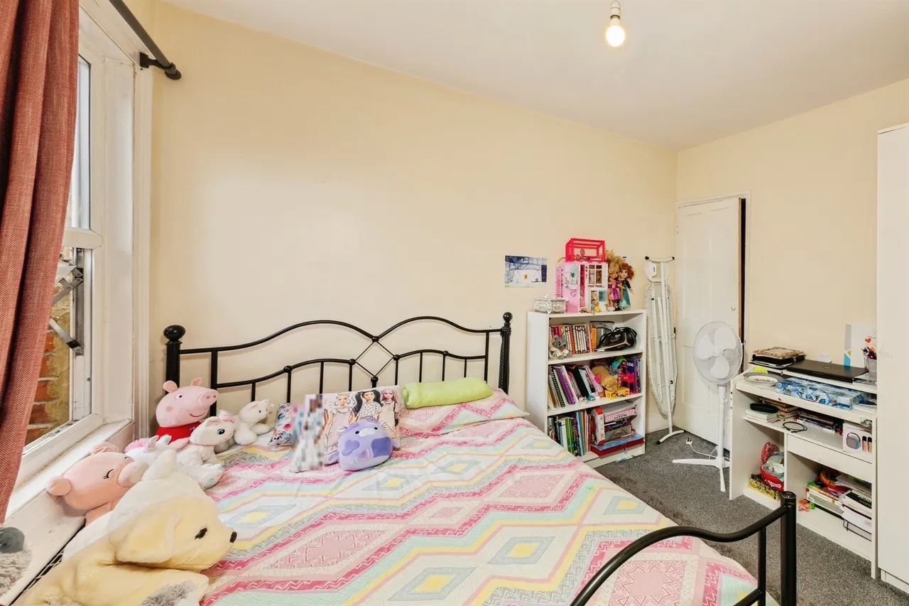 Brighton Road, Reading, RG6, photo 12