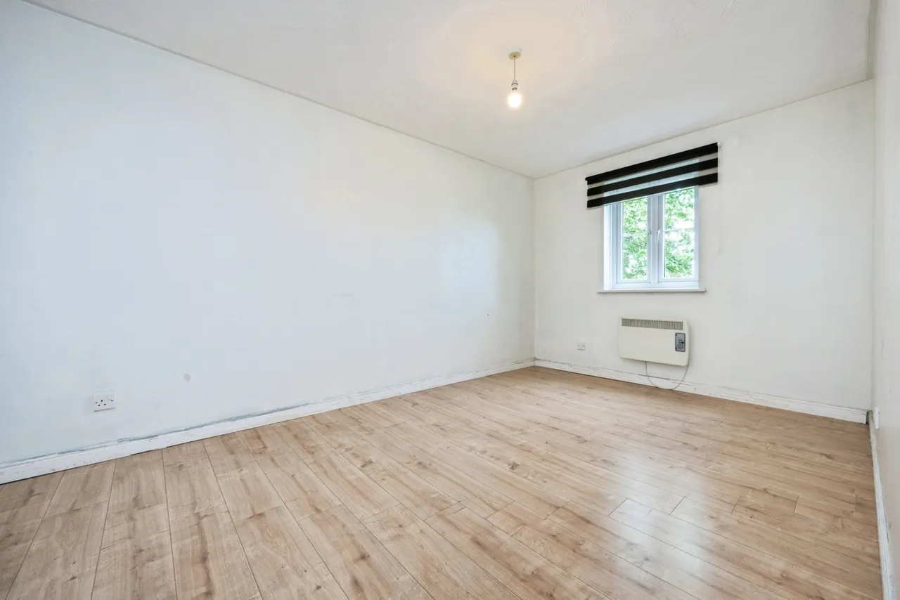 Redwood Grove, Bedford, Bedfordshire, MK42, photo 17