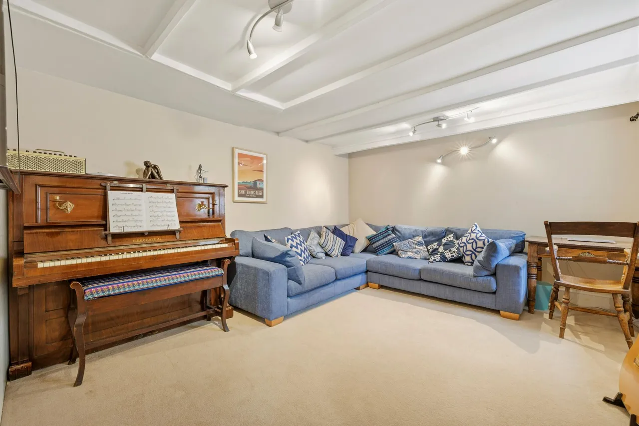 Langland Bay Road, Swansea, SA3, photo 10