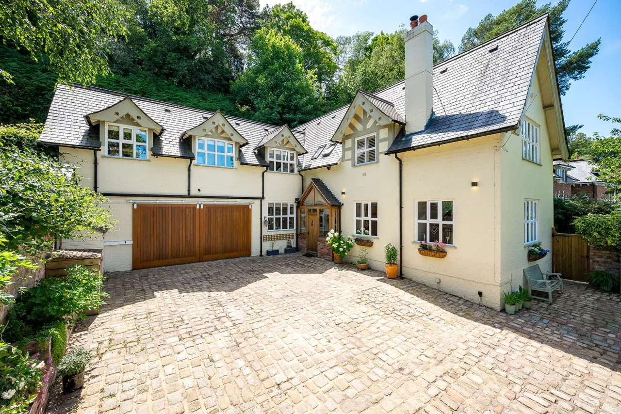 Mottram Road, Alderley Edge, SK9, photo 22