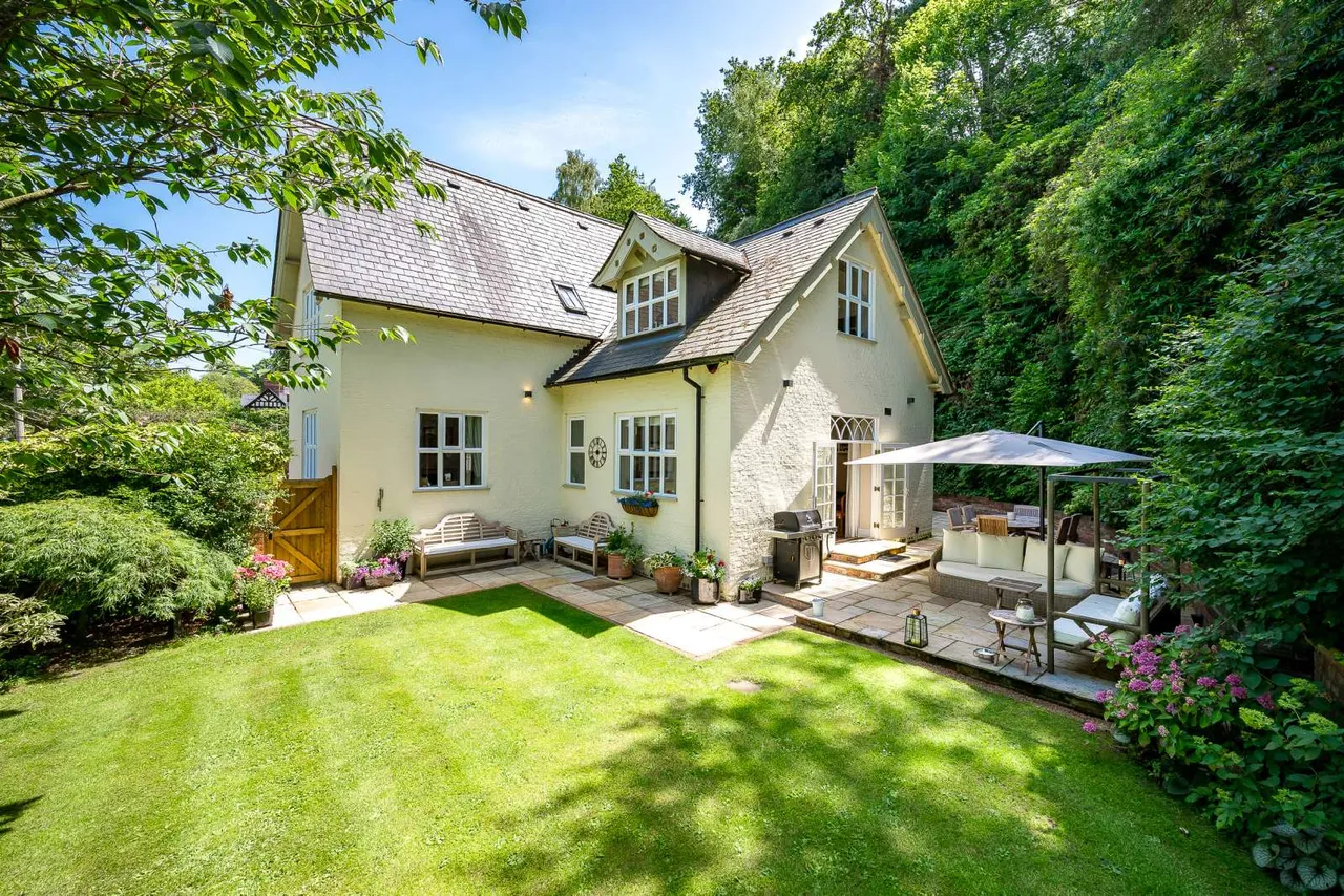 Mottram Road, Alderley Edge, SK9, photo 19