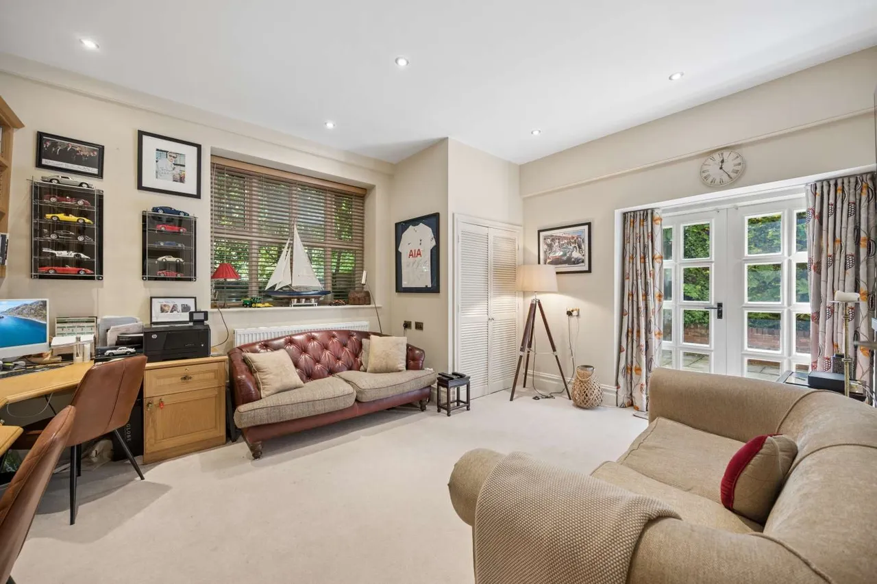 Mottram Road, Alderley Edge, SK9, photo 9