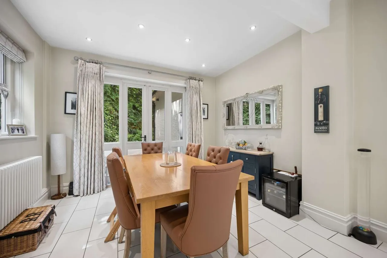 Mottram Road, Alderley Edge, SK9, photo 3