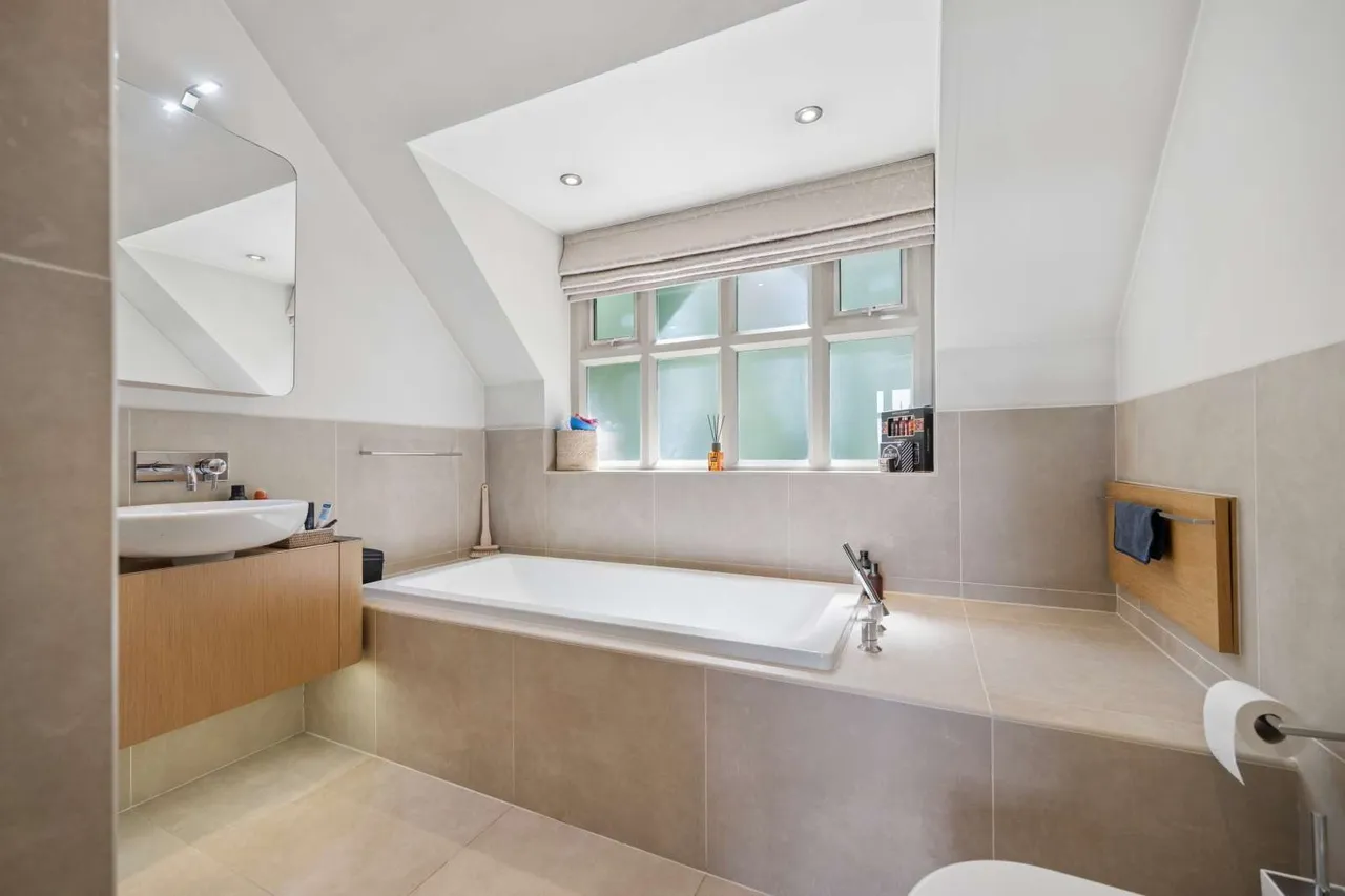 Mottram Road, Alderley Edge, SK9, photo 16