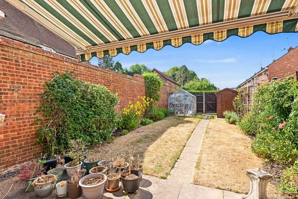 Oak View, Bovingdon, Hemel Hempstead, Hertfordshire, HP3 0GF, photo 13