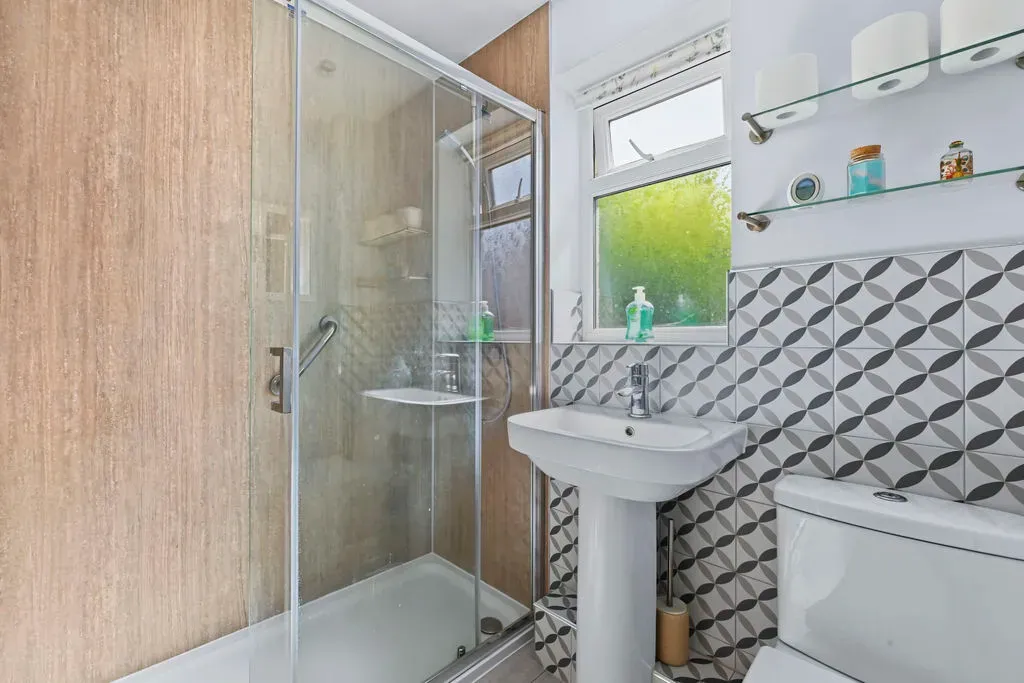 Oak View, Bovingdon, Hemel Hempstead, Hertfordshire, HP3 0GF, photo 7