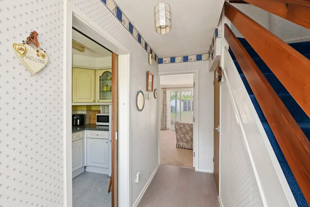 Oak View, Bovingdon, Hemel Hempstead, Hertfordshire, HP3 0GF, photo 9
