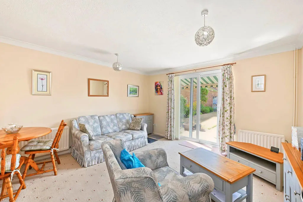 Oak View, Bovingdon, Hemel Hempstead, Hertfordshire, HP3 0GF, photo 3
