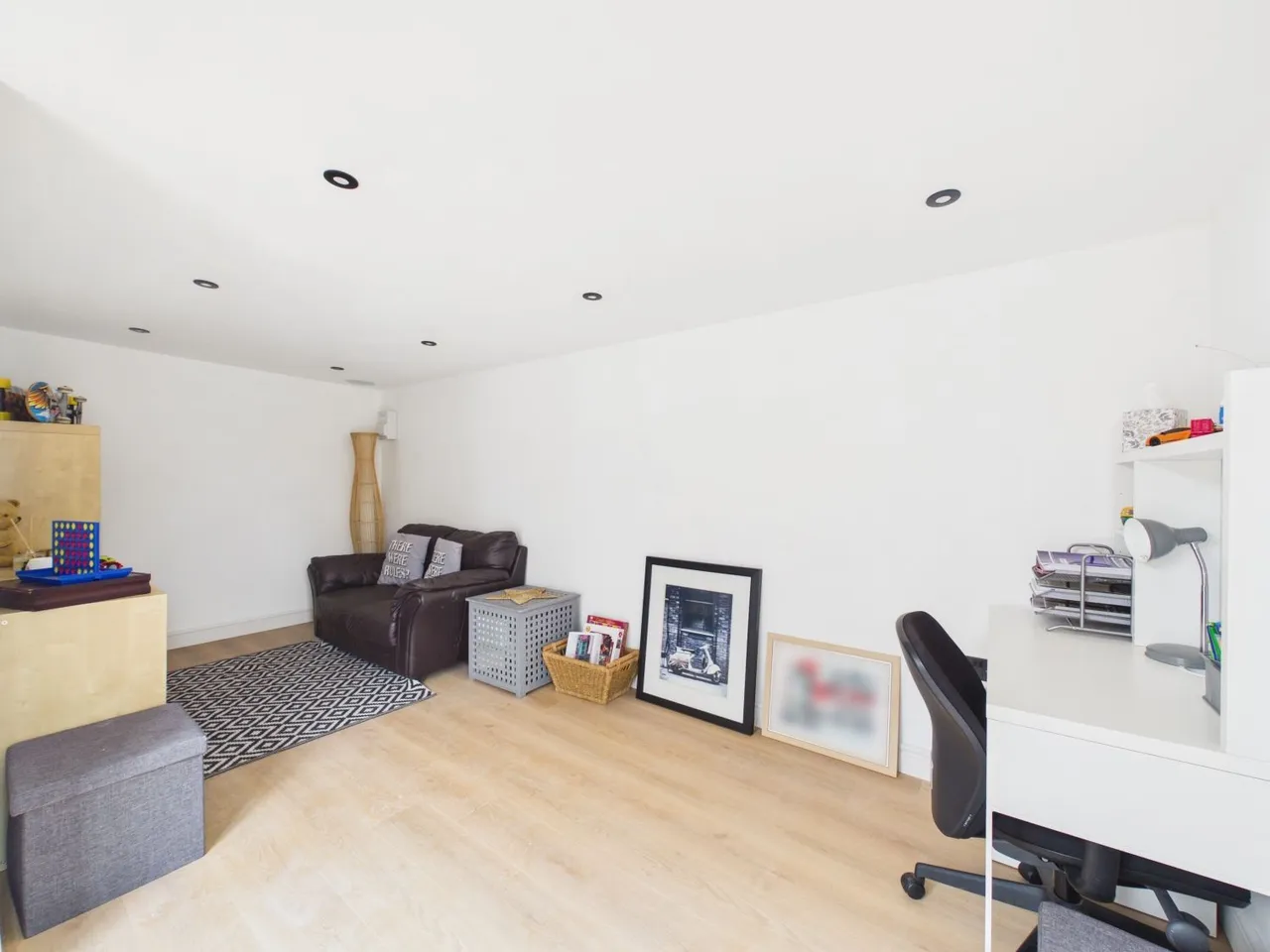 St James Avenue, Upton, CH2, photo 17