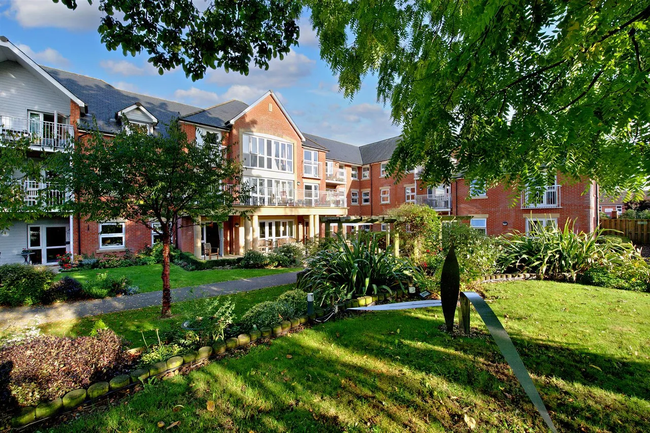 1 bed flat for sale, Bulford, Wellington, TA21