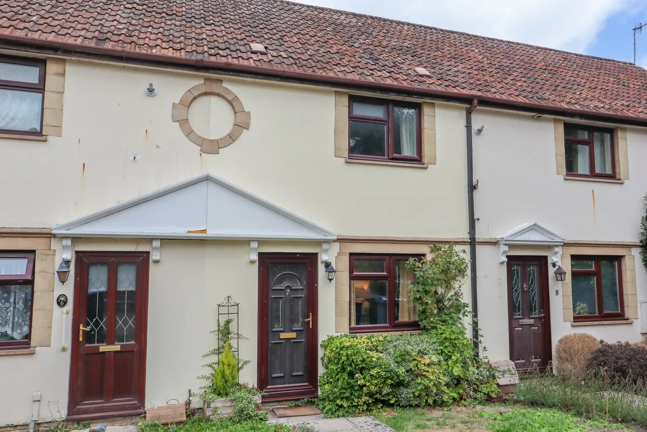 2 bed house for sale, Horsebrook, Calne