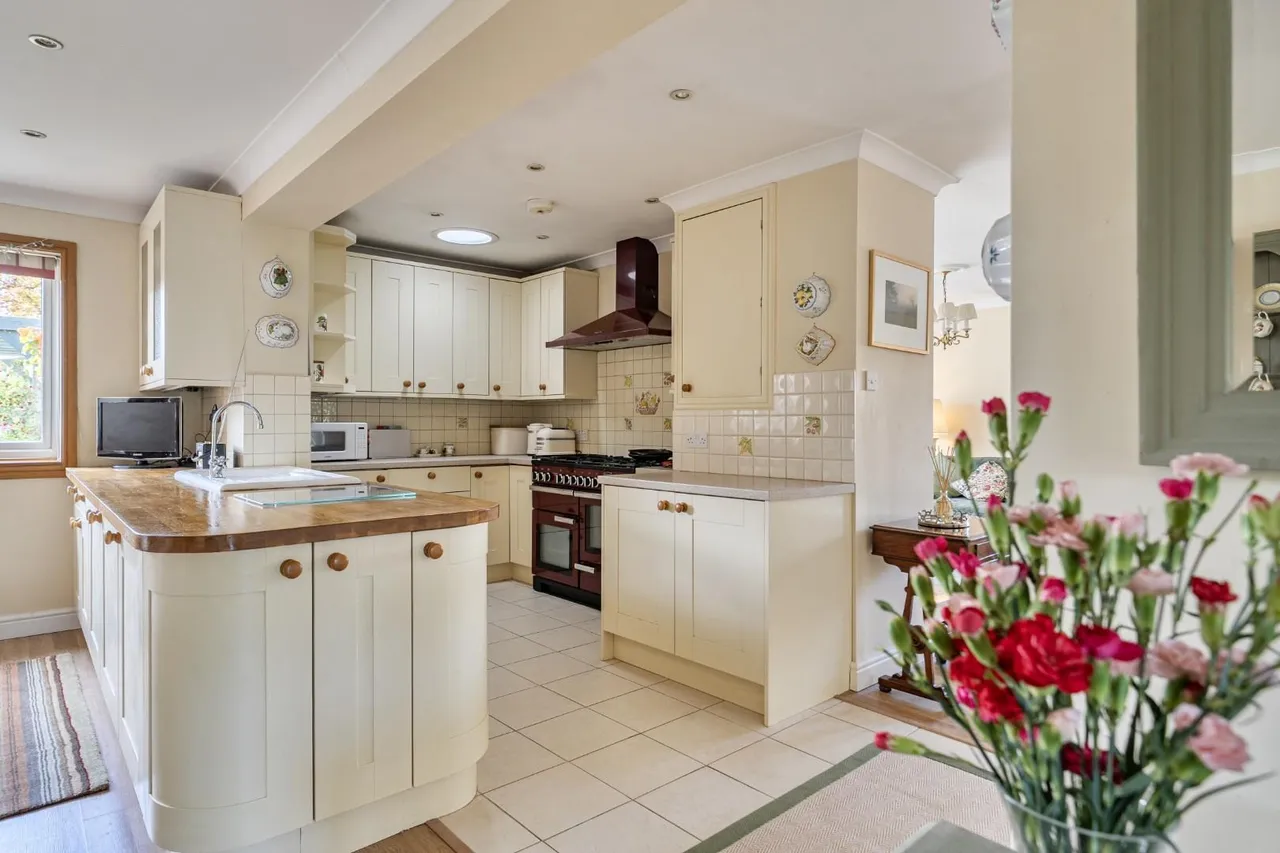 Queens Road, Datchet, photo 3