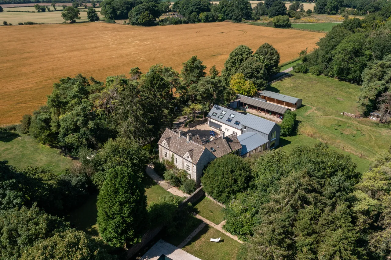 6 bed house for sale — The Cotswolds, Quarry Hill Farm, Bibury, Gloucestershire