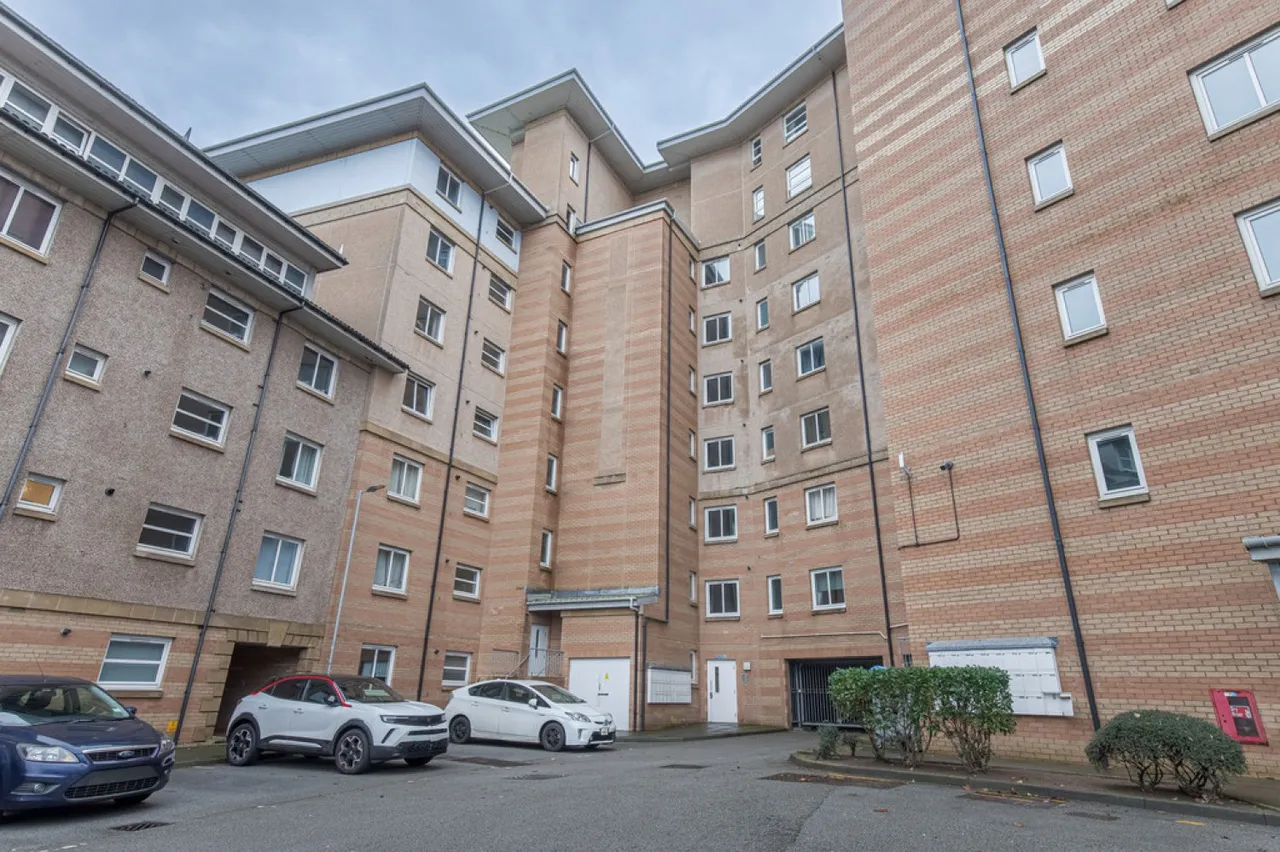 3 bed flat to rent, Bannermill Place, AB24