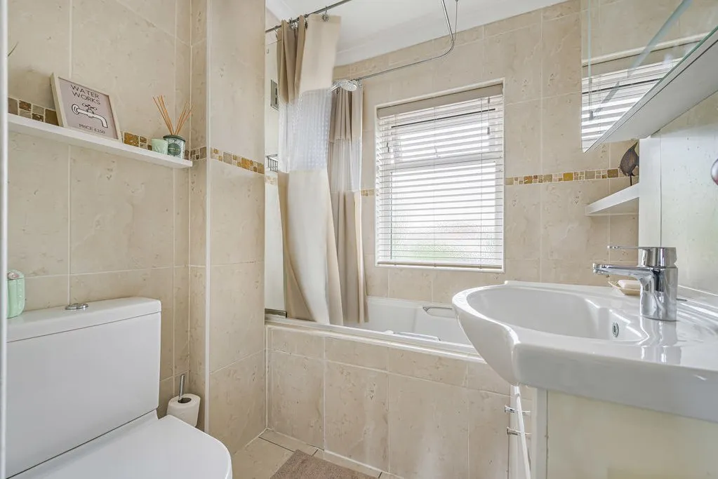 Elsa Road, Welling, DA16, photo 24