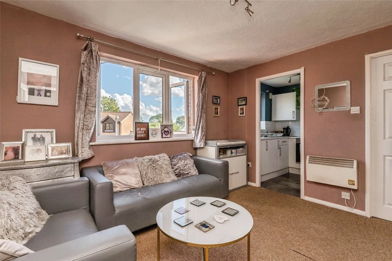 Lesney Gardens, Rochford, Essex, SS4, photo 11