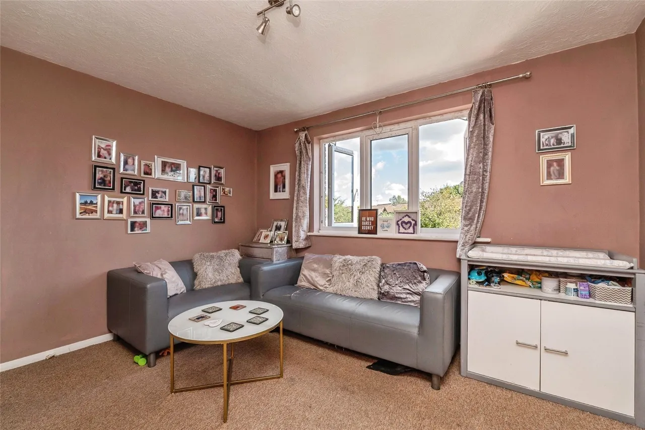 Lesney Gardens, Rochford, Essex, SS4, photo 5