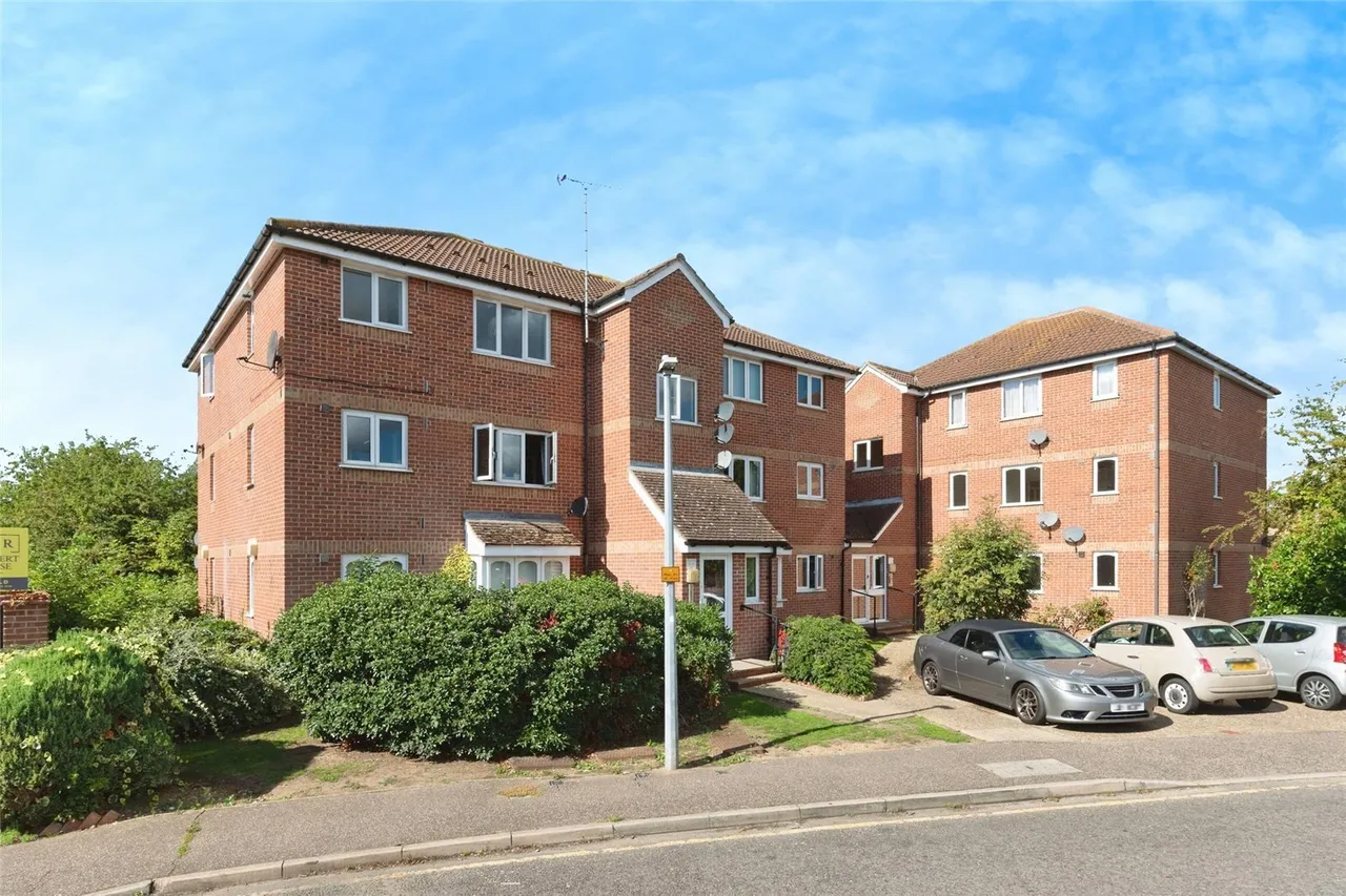Lesney Gardens, Rochford, Essex, SS4, photo 6
