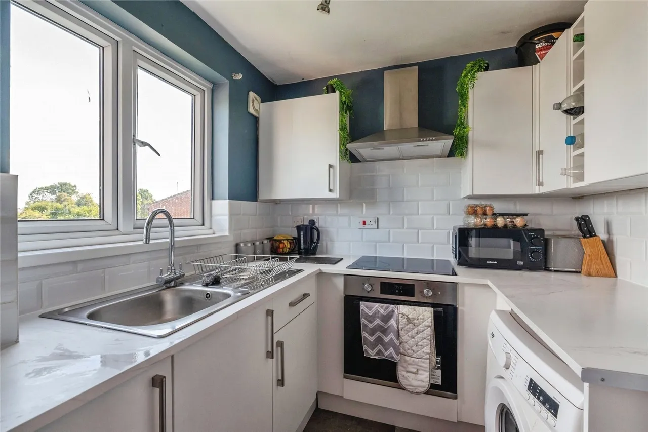 Lesney Gardens, Rochford, Essex, SS4, photo 3
