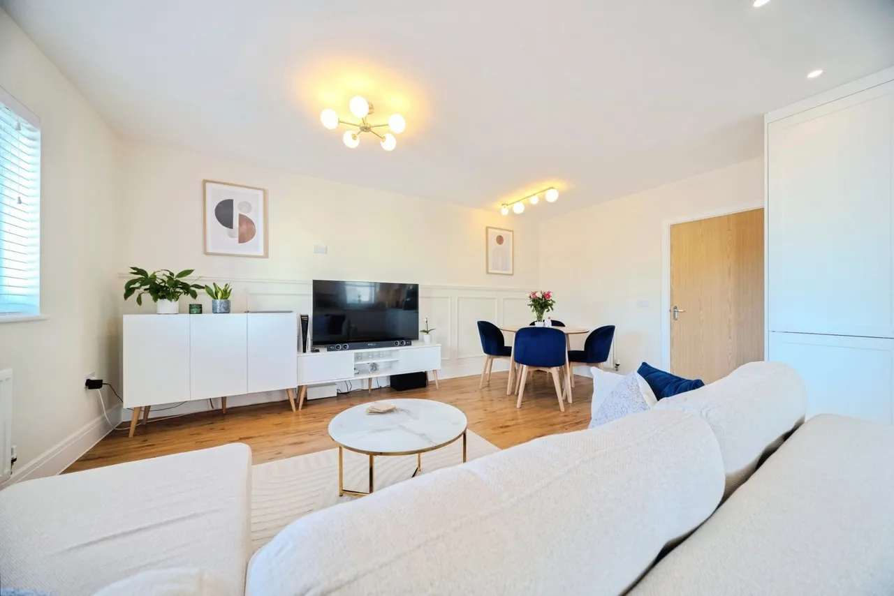Bowling Green Close, Milton Keynes, MK2, photo 12