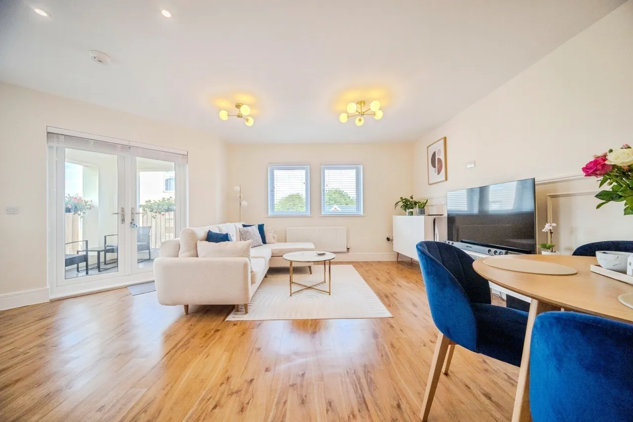 Bowling Green Close, Milton Keynes, MK2, photo 10