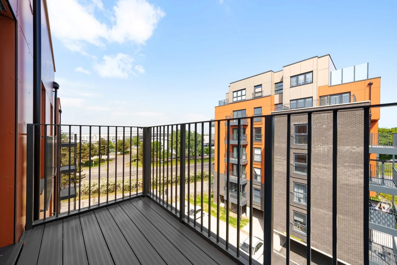 Barley Close, Greenhithe, DA9, photo 3