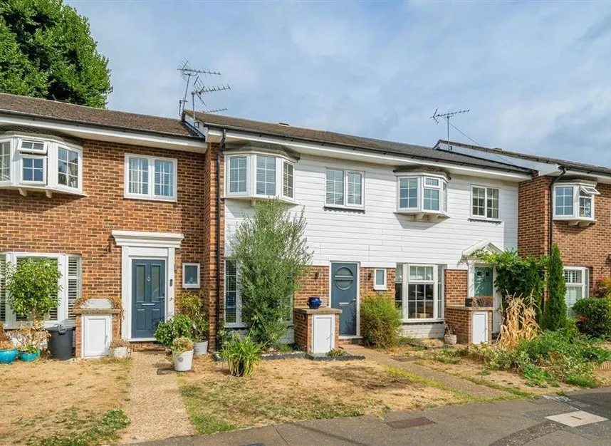 2 bed house for sale, Chatsworth Place, Teddington, TW11