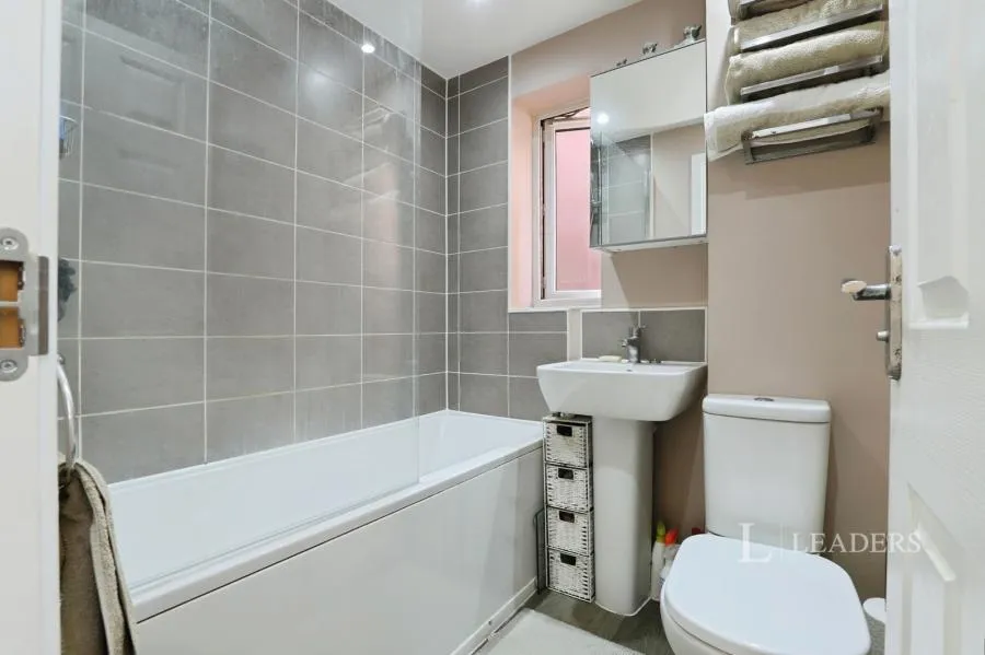 Silvester Road, Weldon, NN17, photo 10