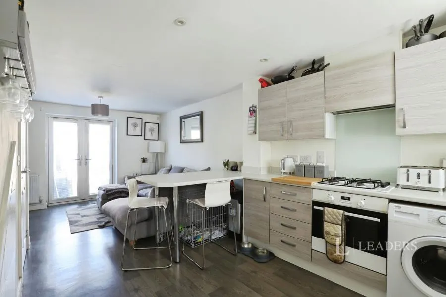 Silvester Road, Weldon, NN17, photo 3