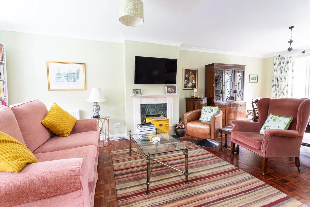 Kiln Gardens, Hartley Wintney, Hook, RG27 8RG, photo 2