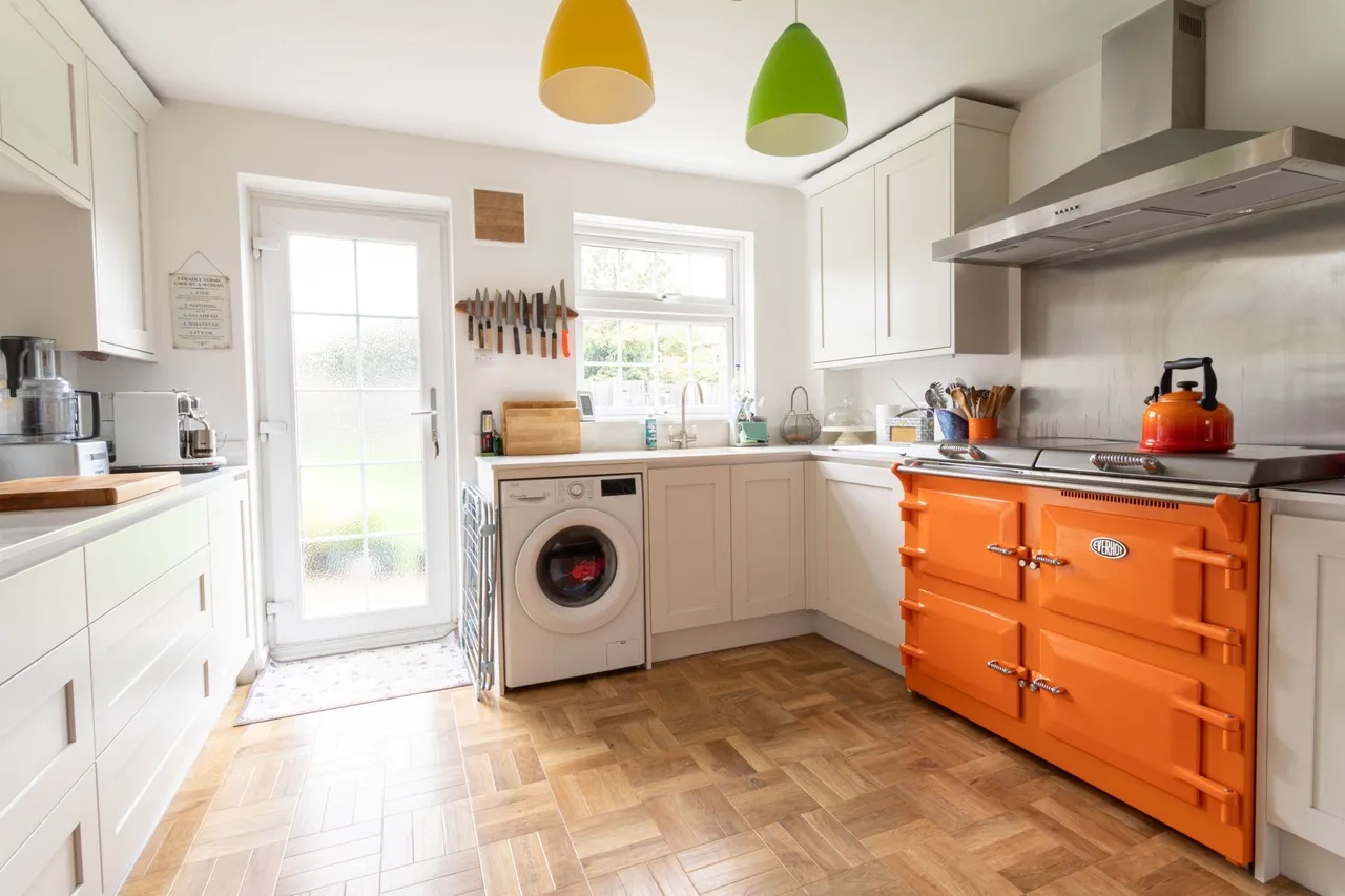 Kiln Gardens, Hartley Wintney, Hook, RG27 8RG, photo 3