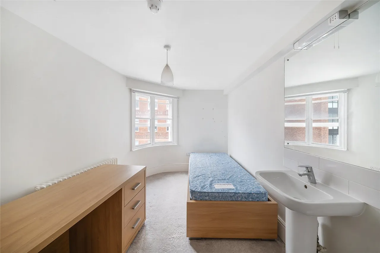 Fulham Road, London, SW3, photo 3